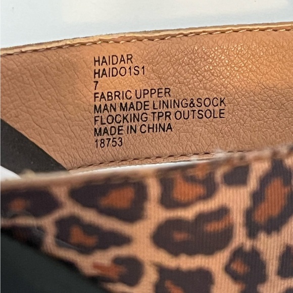 Steve Madden Haidar Women's Stretchy Cushioned Footbed Round Toe Heels - Picture 13 of 16